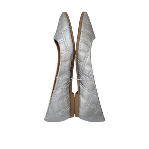 NWT Olivia & Kate Women's Silver Quilted Pointed Toe Ballet Flats Size 8 - Picture 4 of 10